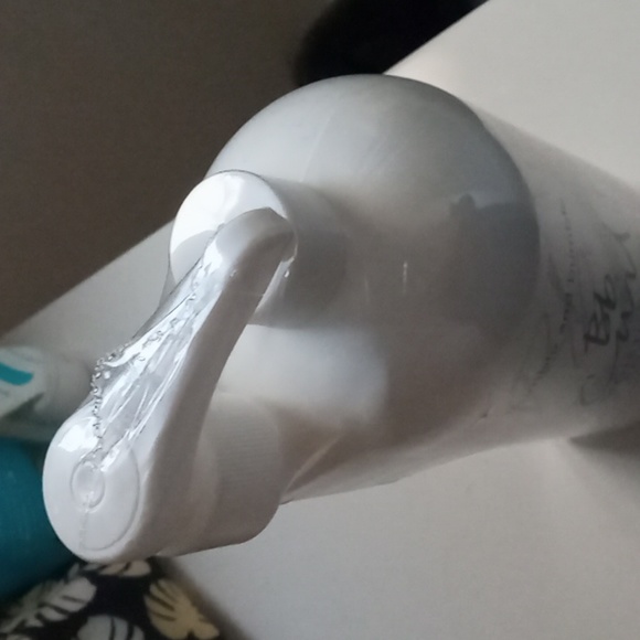 Large Bumble and bumble curly hair care - Picture 3 of 3